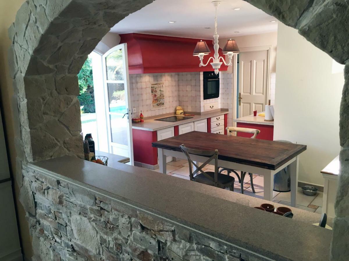 Le Champmazet Bed and Breakfast La Roquette-sur-Siagne Buitenkant foto