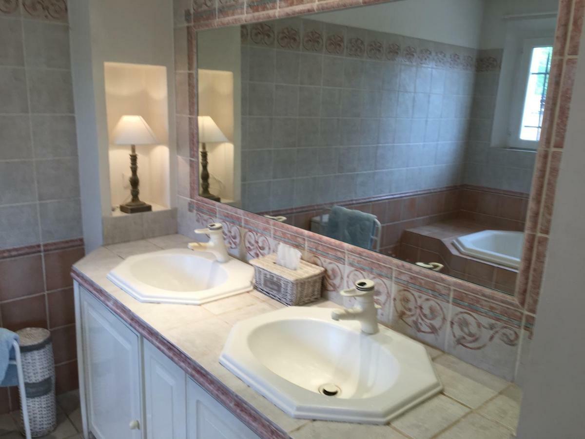 Le Champmazet Bed and Breakfast La Roquette-sur-Siagne Buitenkant foto