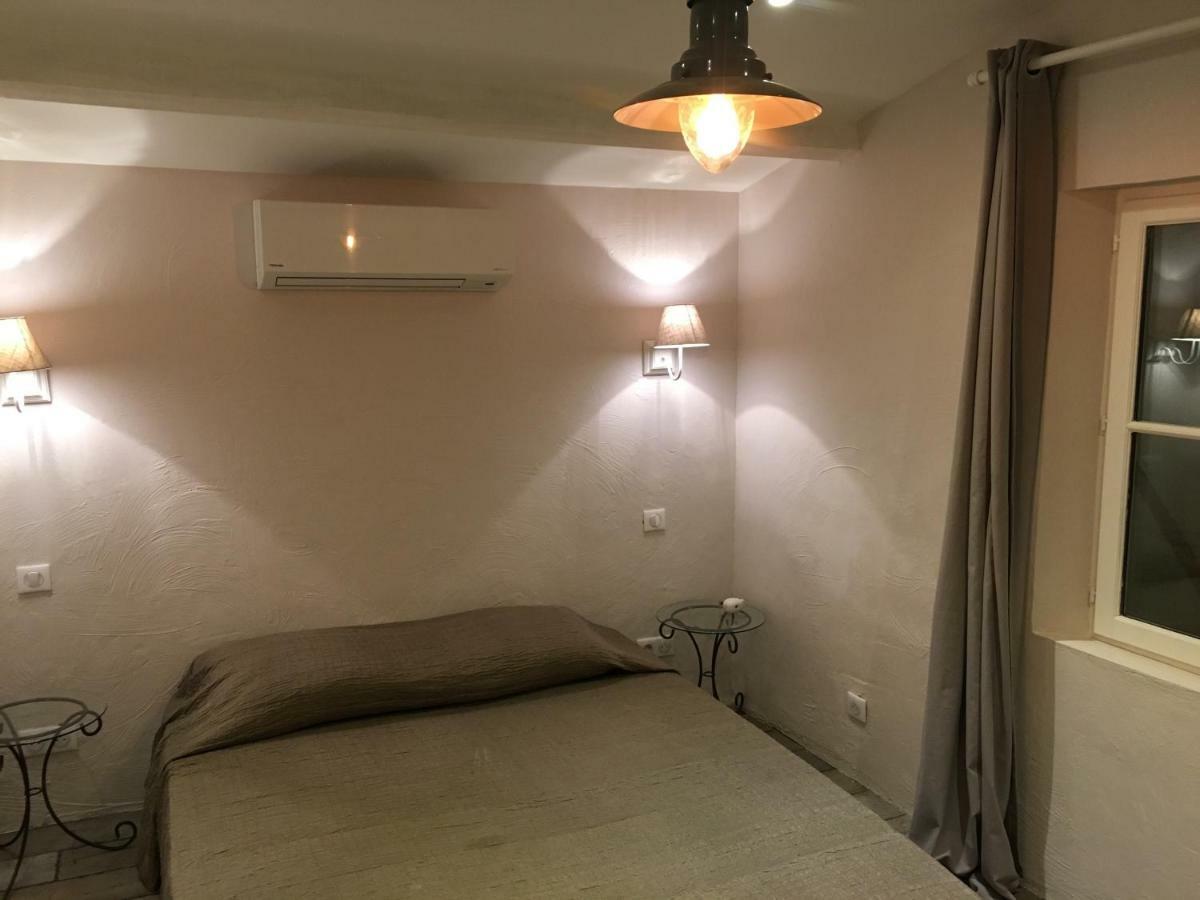Le Champmazet Bed and Breakfast La Roquette-sur-Siagne Buitenkant foto